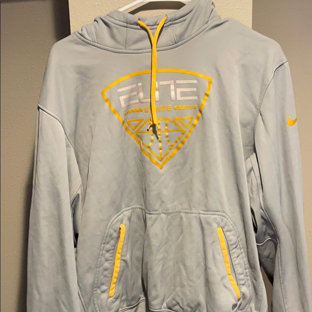 Nike Elite Basketball Hoodie